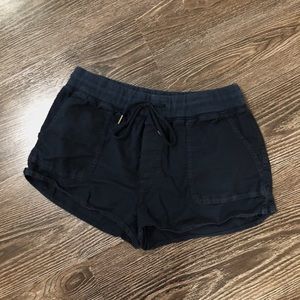 Aritzia shorts